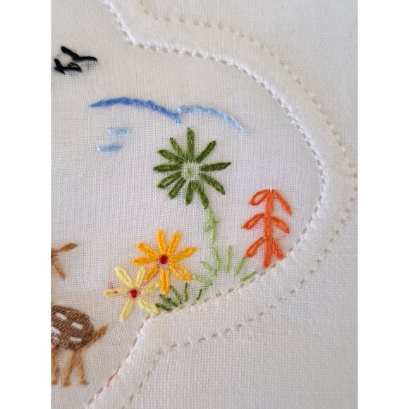 New Vtg Hand-Embroidered Cotton Decorative Napkin Pastel Animal Design Collect - Picture 9 of 11